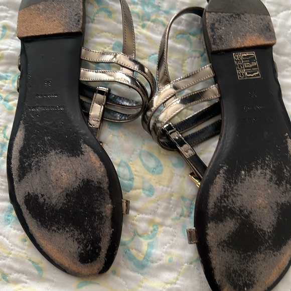 ❌SOLD❌ Burberry leather sandals - Picture 4 of 5